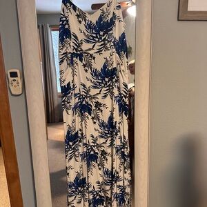 Elegant Blue and White Floral Maxi Dress